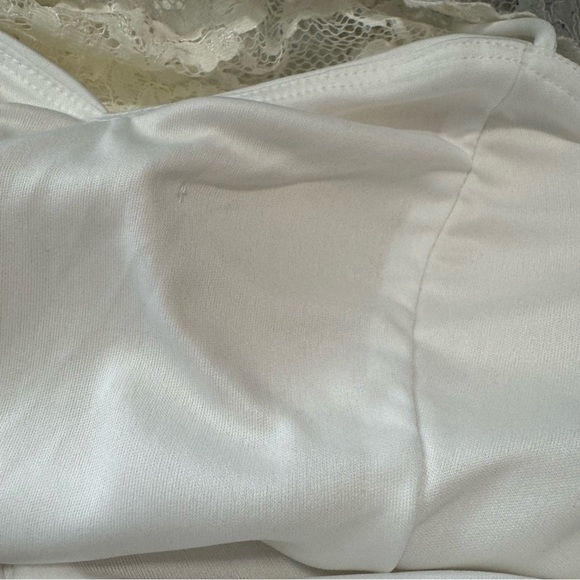 Xscape White Lace Illusion Cutout Lined Tule Fit & Flare Special Occasion Dress - Picture 6 of 9